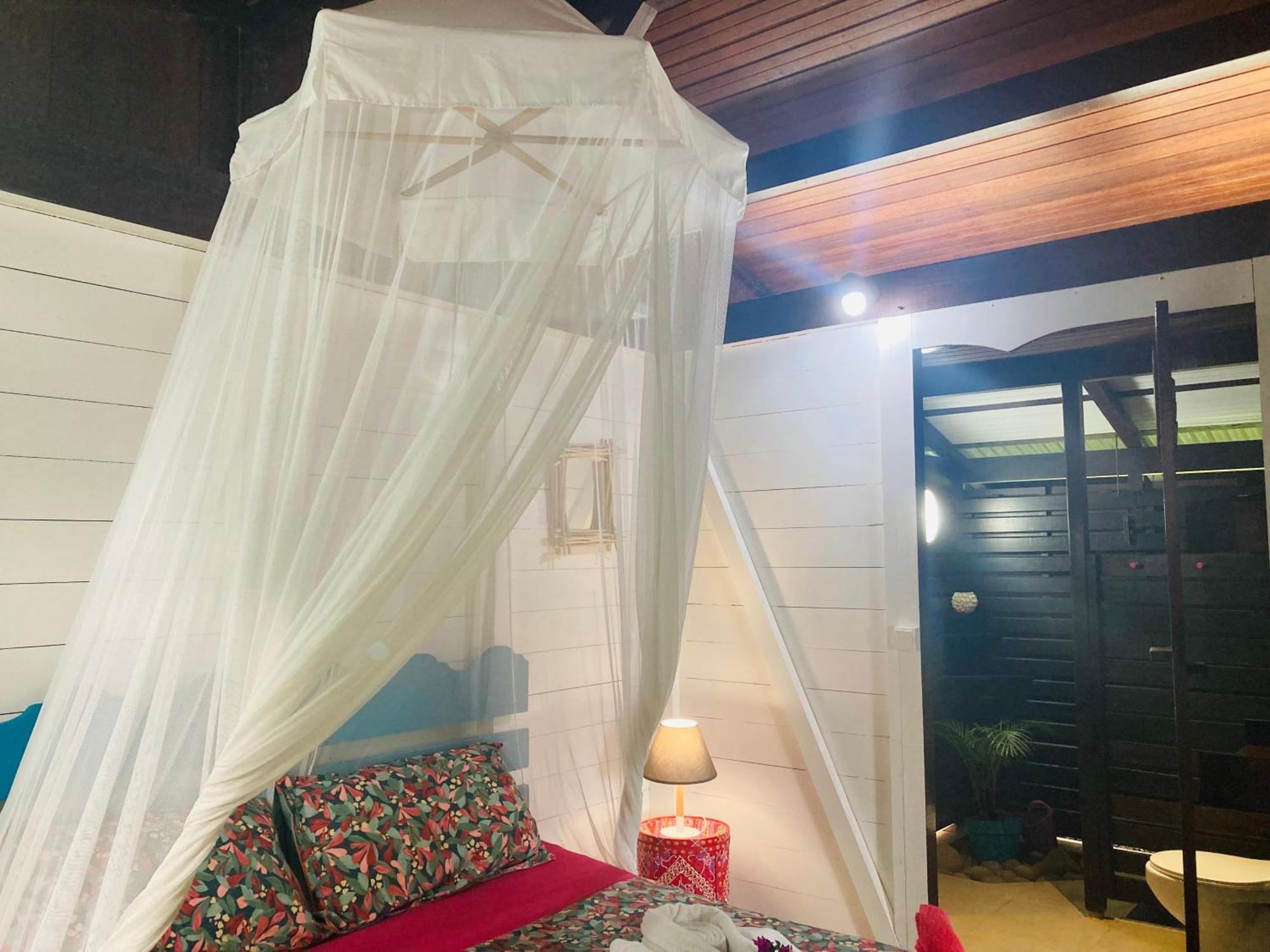 Piton Bungalows Ecolodges ديساي المظهر الخارجي الصورة